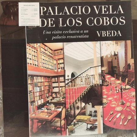 Apartamentos Tres Llaves Palacio De Vela De Los Cobos Úbeda Exteriör bild
