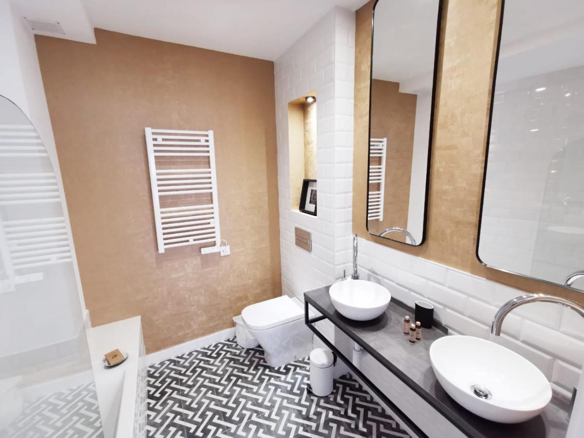 Apartamentos Tres Llaves Palacio De Vela De Los Cobos Úbeda Exteriör bild