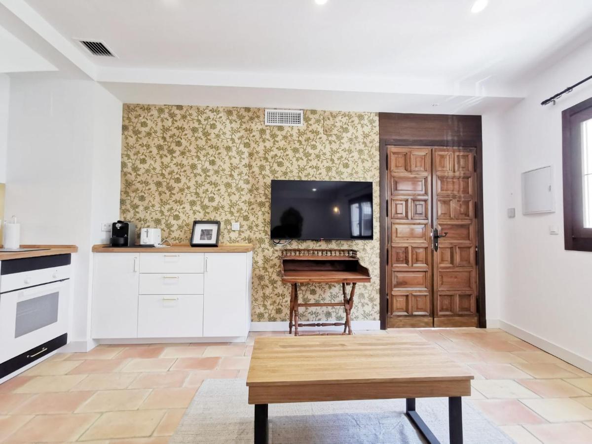 Apartamentos Tres Llaves Palacio De Vela De Los Cobos Úbeda Exteriör bild