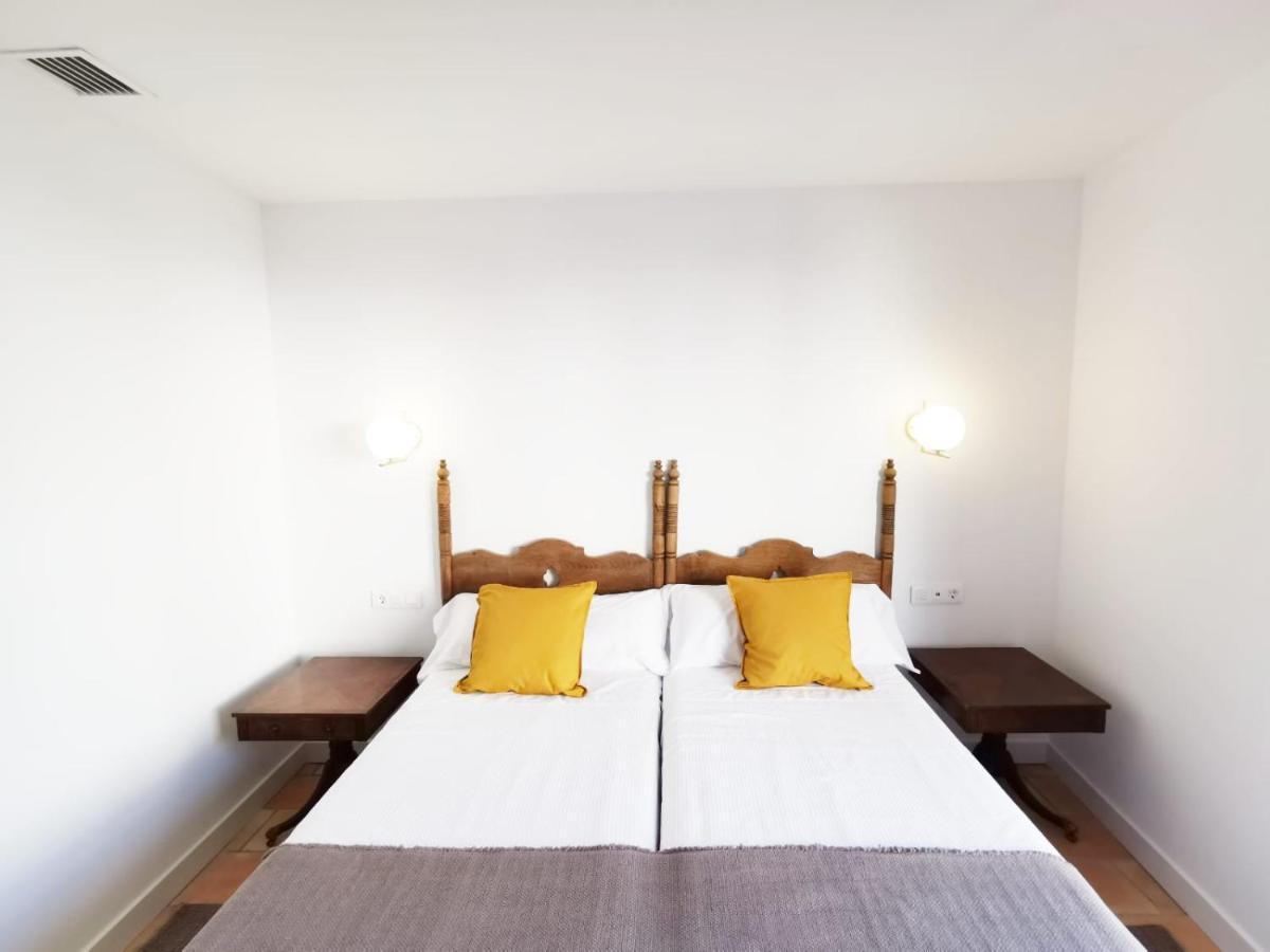 Apartamentos Tres Llaves Palacio De Vela De Los Cobos Úbeda Exteriör bild