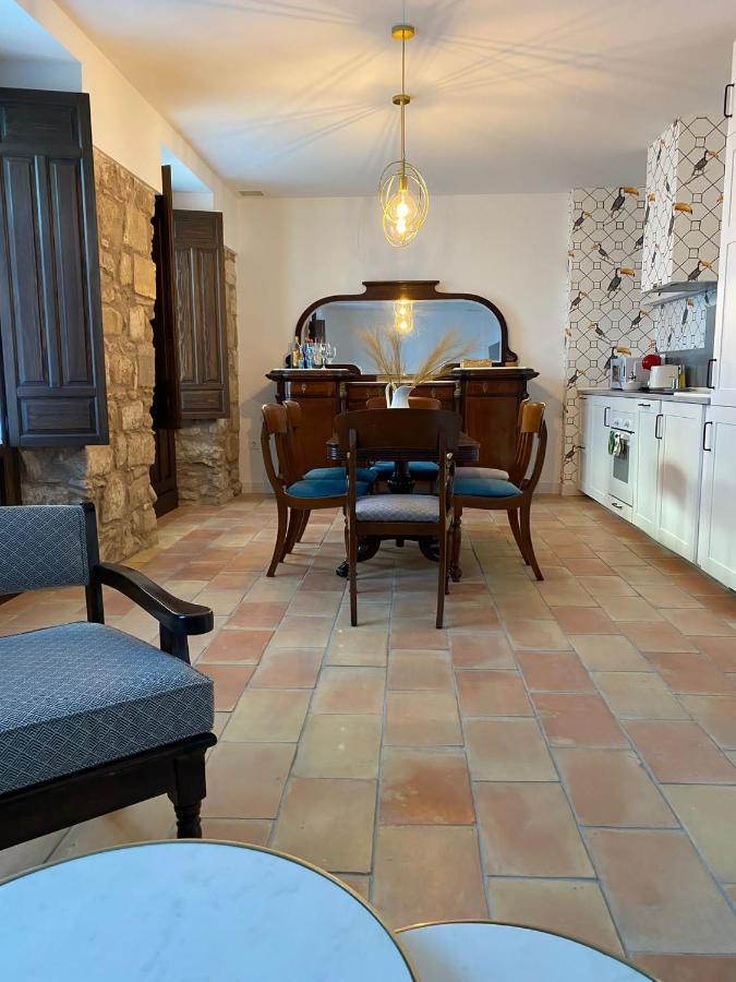 Apartamentos Tres Llaves Palacio De Vela De Los Cobos Úbeda Exteriör bild